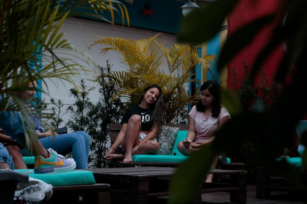 Bonabrigo Hostel & Suites Balneário Camboriú エクステリア 写真