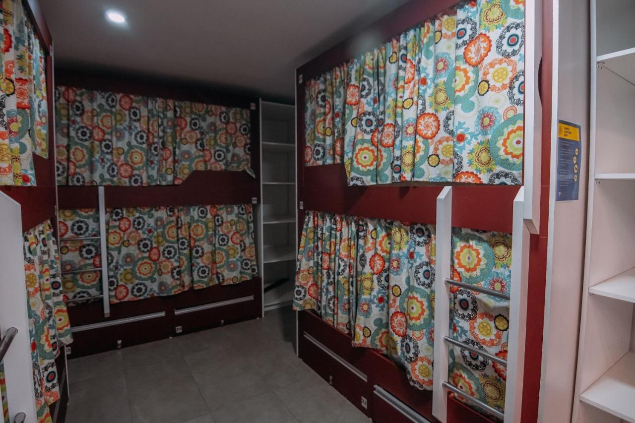 Bonabrigo Hostel & Suites Balneário Camboriú エクステリア 写真