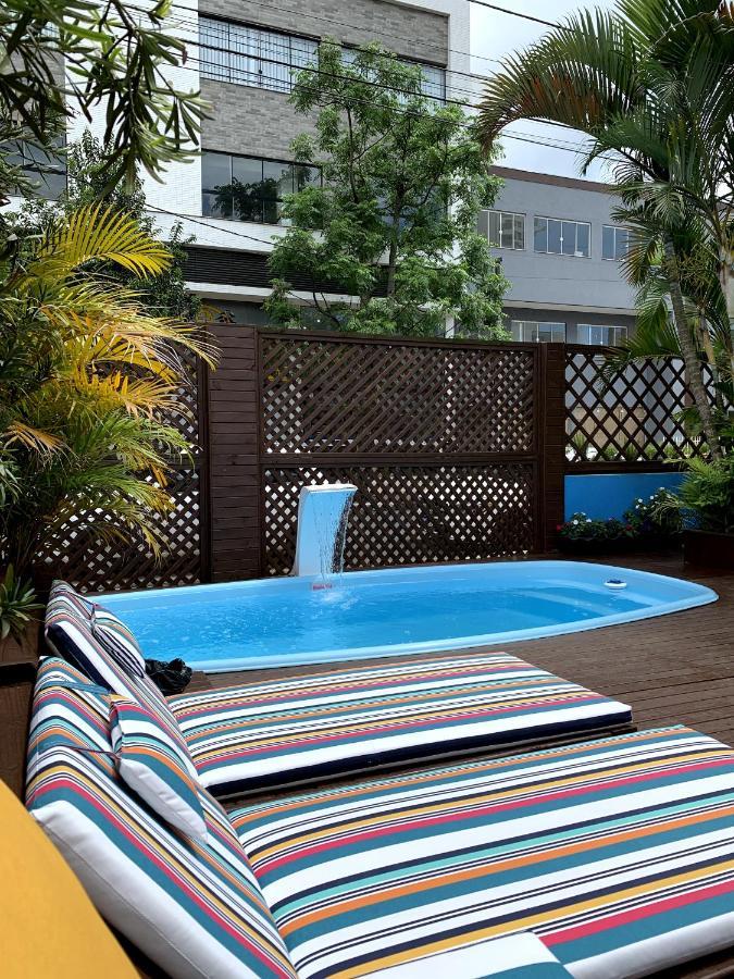 Bonabrigo Hostel & Suites Balneário Camboriú エクステリア 写真