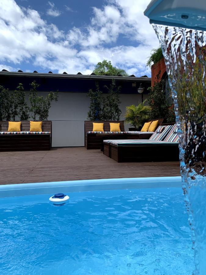 Bonabrigo Hostel & Suites Balneário Camboriú エクステリア 写真