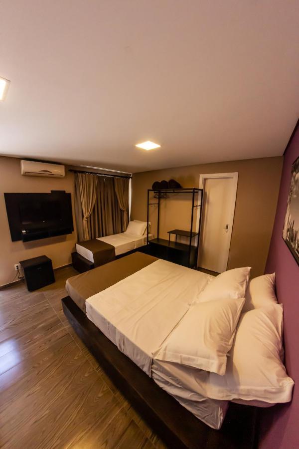 Bonabrigo Hostel & Suites Balneário Camboriú エクステリア 写真