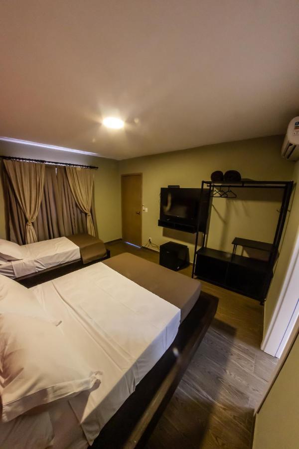 Bonabrigo Hostel & Suites Balneário Camboriú エクステリア 写真