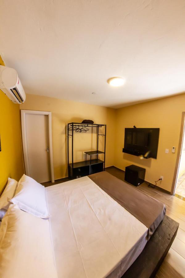 Bonabrigo Hostel & Suites Balneário Camboriú エクステリア 写真