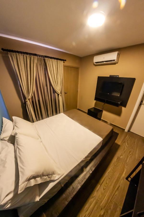 Bonabrigo Hostel & Suites Balneário Camboriú エクステリア 写真