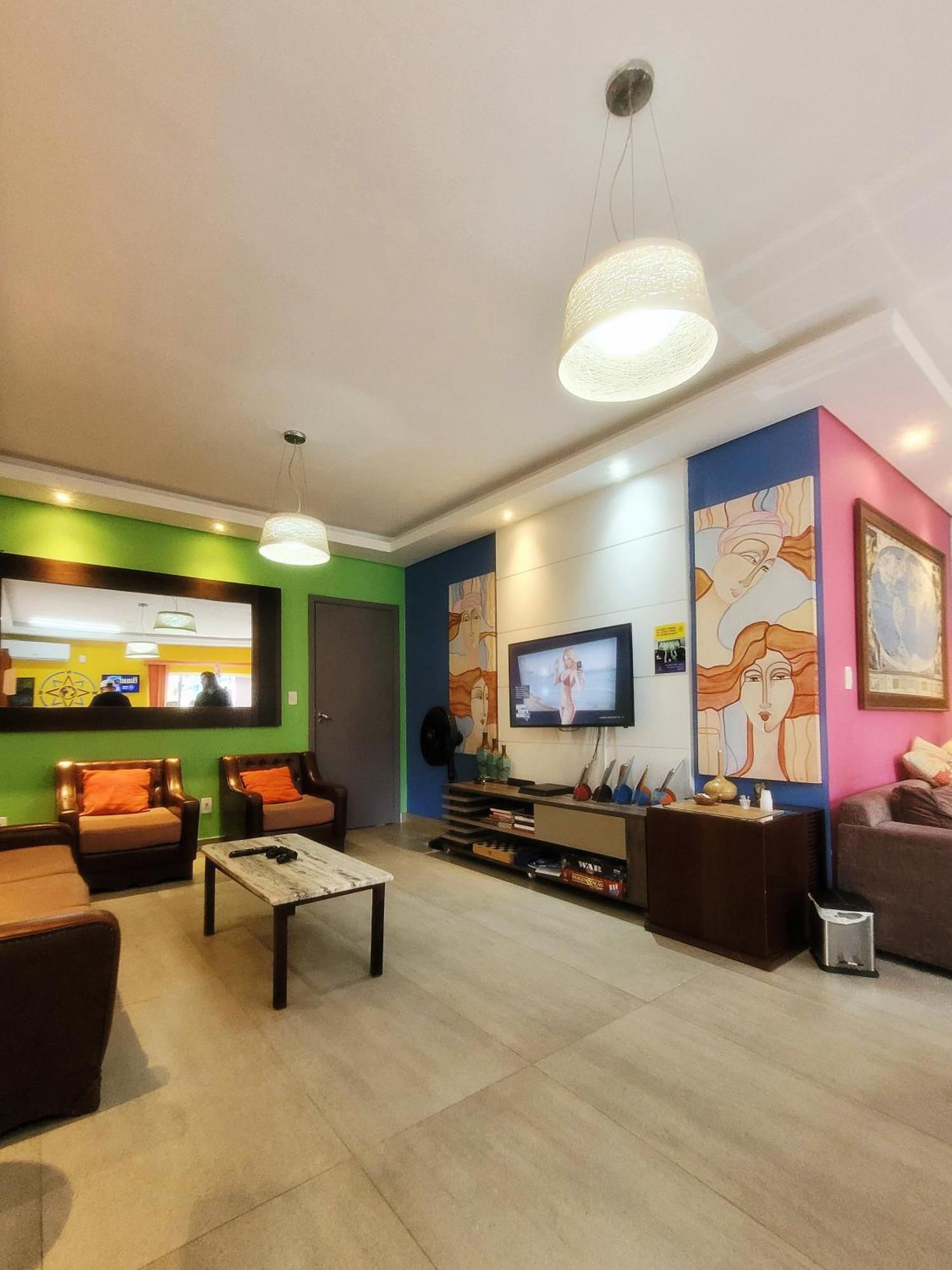 Bonabrigo Hostel & Suites Balneário Camboriú エクステリア 写真